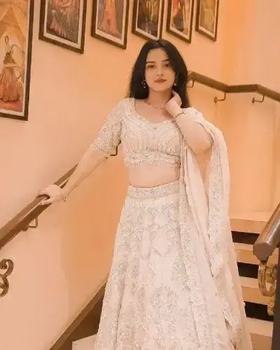 Escort Mahemdavad